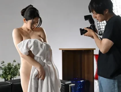 Poster of Cho vợ chụp ảnh khỏa thân vào kỷ niệm ngày cưới và cái kết